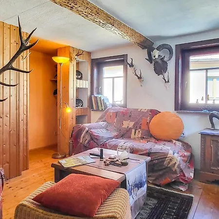 Holiday home 3 Bedroom Awesome In Saalfeld